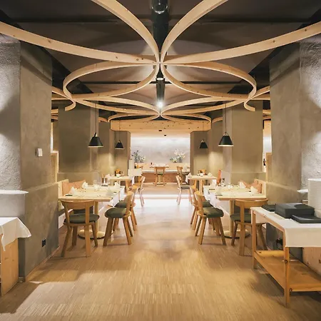 Szálloda The View 4*